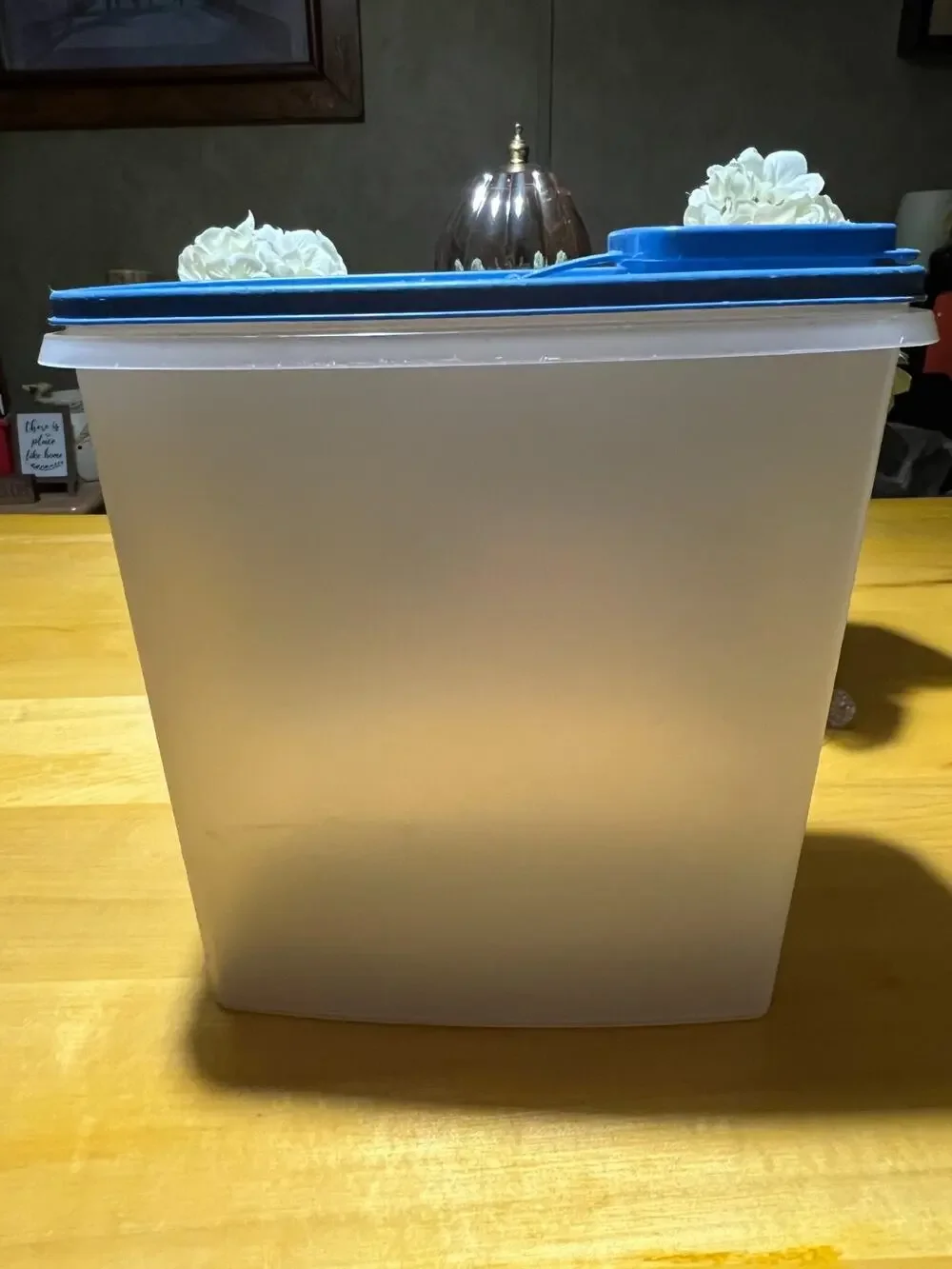 Tupperware Cereal Keeper USED